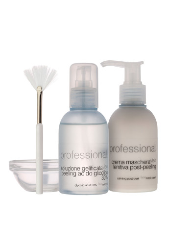 Peeling mit 30% Glykolsäure - 12 Behandlungen / Kit acido glicolico (125ml+125ml) kit 12 tratt Peeling mit 30% Glykolsäure - 12 Behandlungen / Kit acido glicolico (125ml+125ml) kit 12 tratt